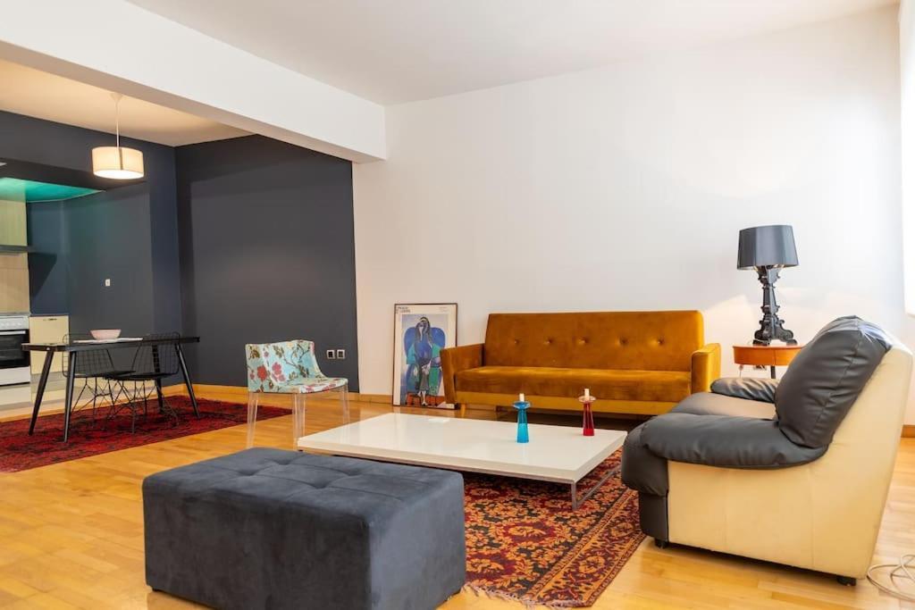 Cosy & Spacious Central Apartment Komotiní Eksteriør bilde