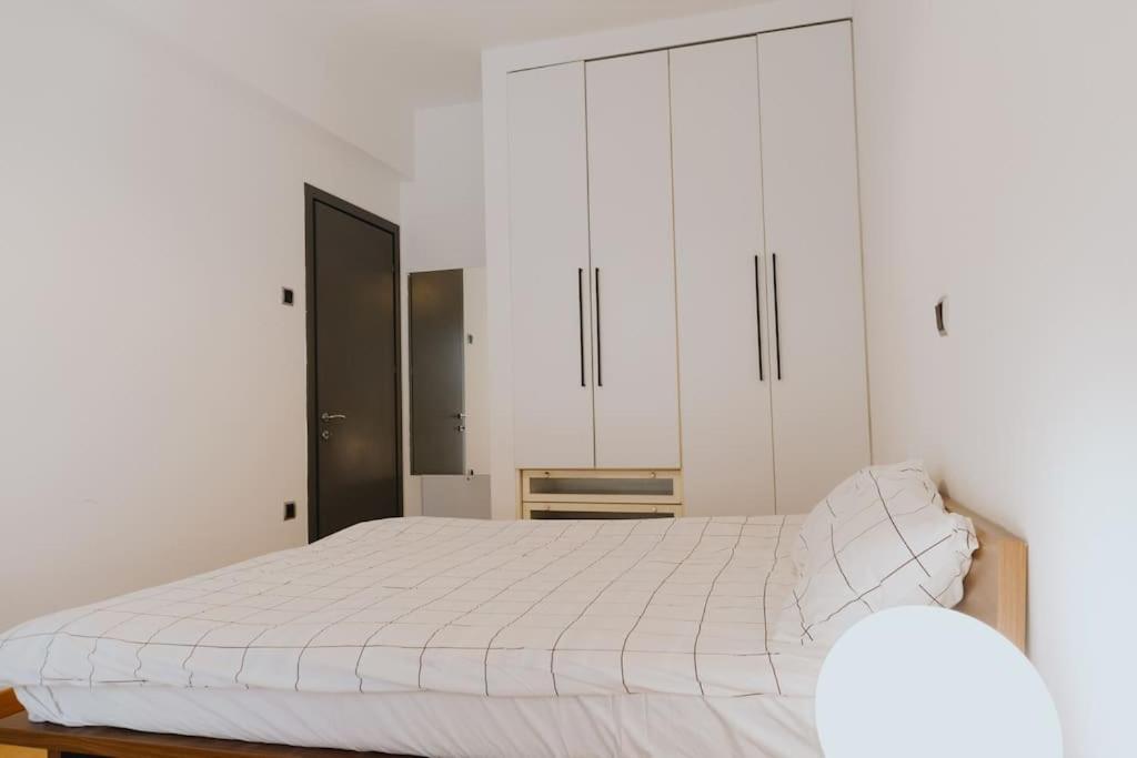 Cosy & Spacious Central Apartment Komotiní Eksteriør bilde