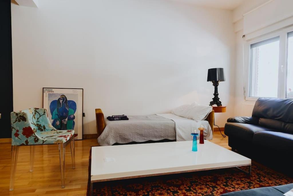 Cosy & Spacious Central Apartment Komotiní Eksteriør bilde
